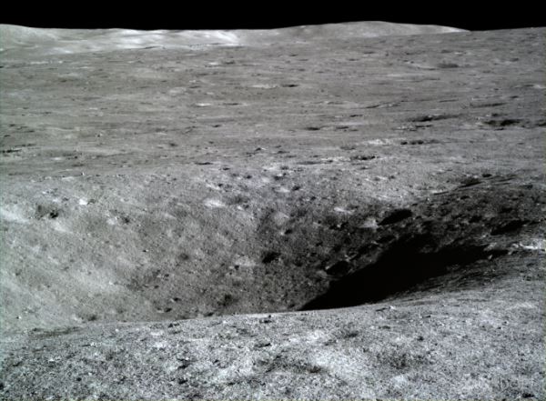 Китай опубликовал качественные снимки темной стороны Луны (6 фото)