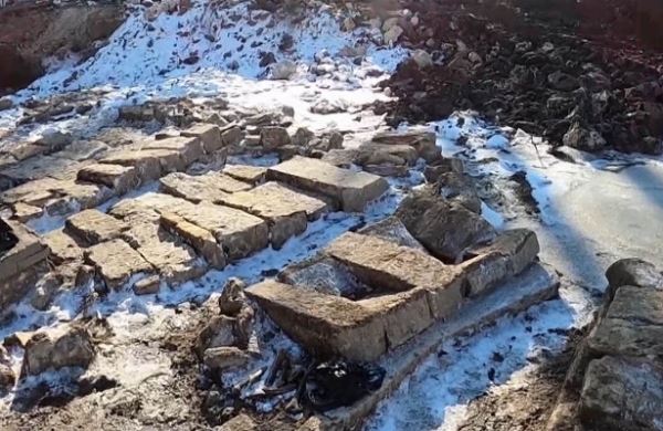 <br />
В Керчи найдено византийское кладбище<br />
