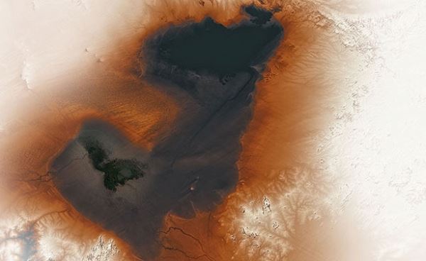 <br />
NASA показало снимок древнего озера-призрака<br />
